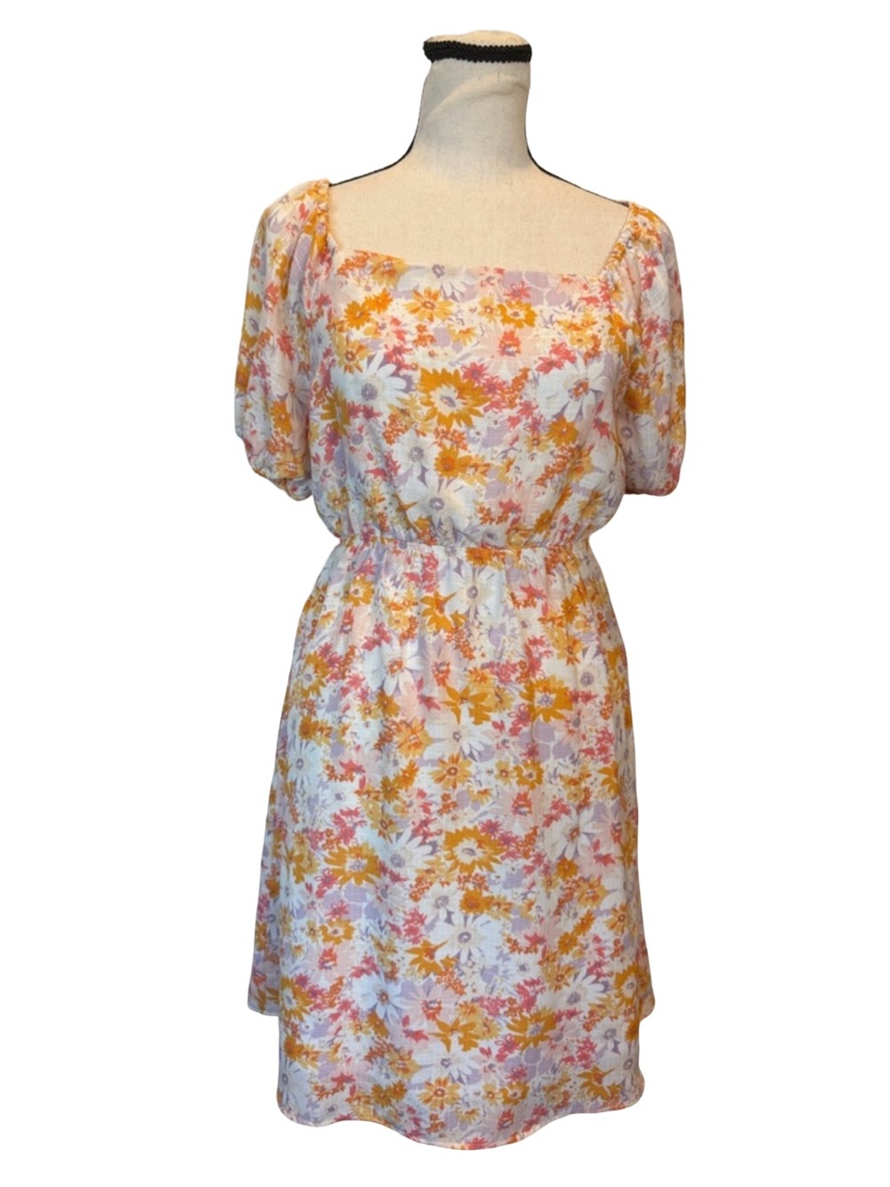Gilli Ladies Square Neck Puff Sleeve Dress Open Back Floral, Lined, Size Medium